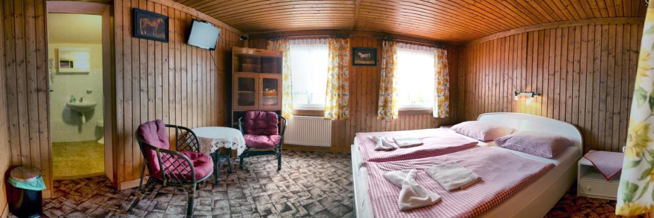 Pension U Stehliku Ruzova Buitenkant foto